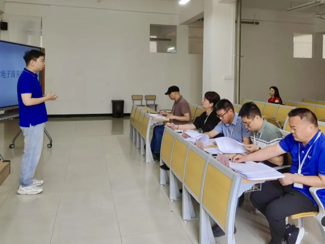 以赛促教展风采，匠心育人砺技术——扬智科老师职业能力大赛校级提拔赛圆满闭幕